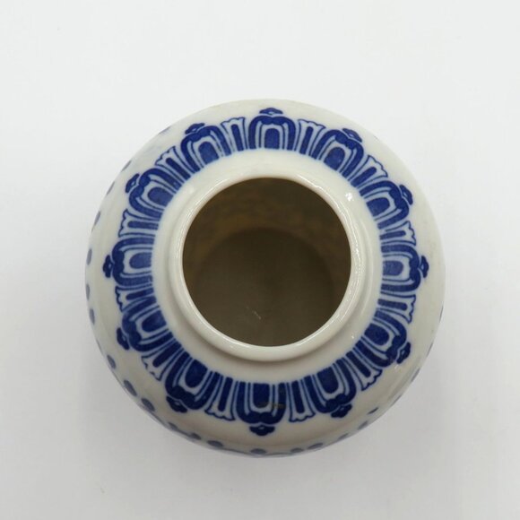 Ginger Jar Vase Lid Blue White Porcelain 5" Phoenix Floral Asian Designs - Picture 8 of 10